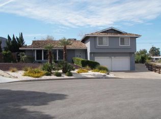 617 E Fairway Rd, Henderson, NV 89015