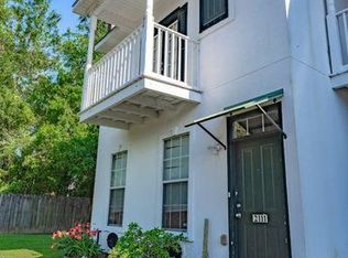 2111 Plantation Ln, Baton Rouge, LA 70820