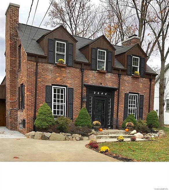 1st image of 2644 Oakwood Ave