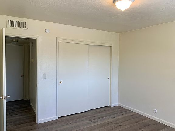 4th image of 91 Summit Ave #36