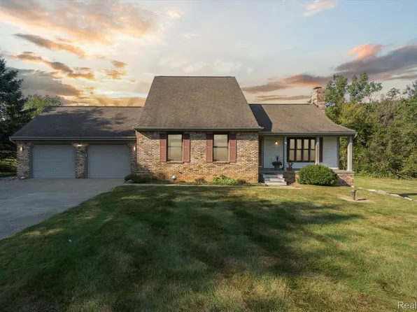 1655 E Davisburg Rd, Holly, MI 48442