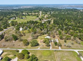 15 Brumley Rd, Huntsville, TX 77320