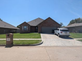 1508 SE 6th St, Moore, OK 73160