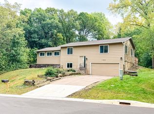 17800 Jamaica Cir, Lakeville, MN 55044