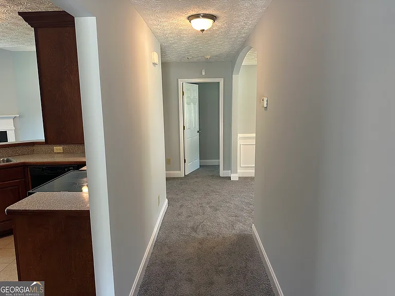561 Highland Pointe Dr — Photo 10