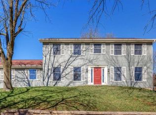 655 Dougherty Estates Dr, Ballwin, MO 63021