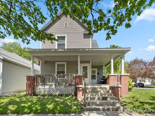 1035 Sibley St NW, Grand Rapids, MI 49504