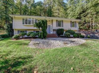 35 Bailey Hollow Rd, Morristown, NJ 07960
