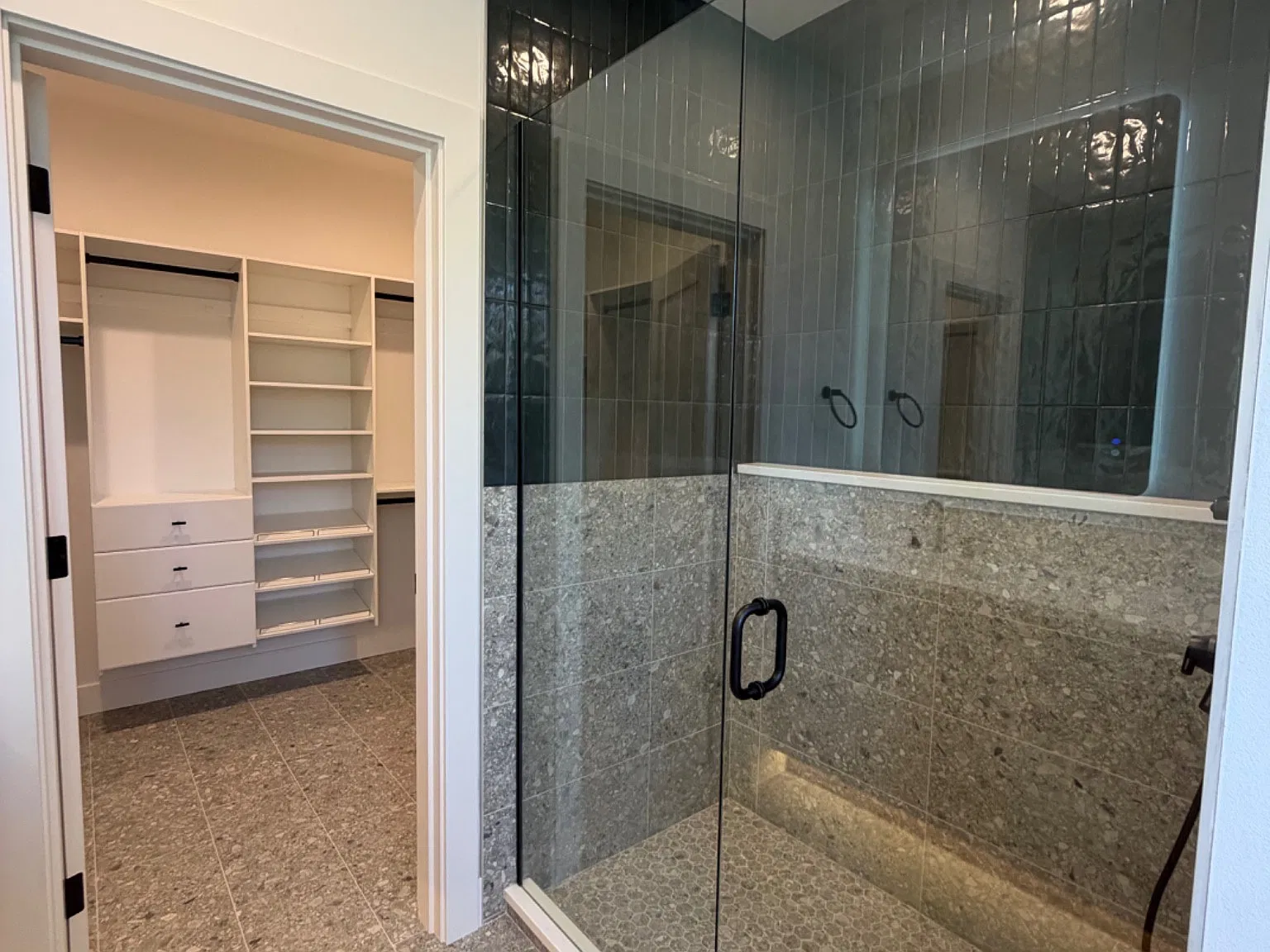 3 bed, 2.5 bath, 1673 sqft, $3,700 — Photo 4