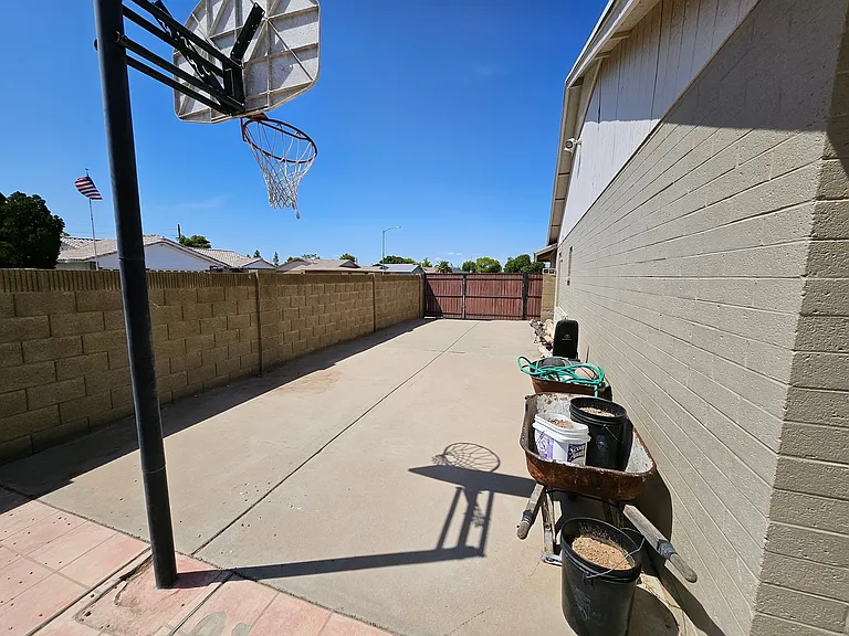 7419 W Dahlia Dr — Photo 17
