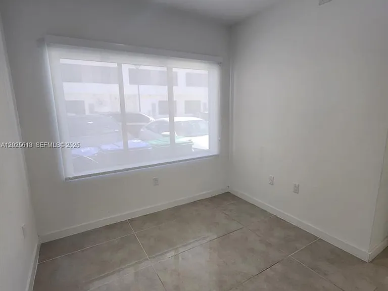 14560 SW 261st St #EFFICIENCY — Photo 3