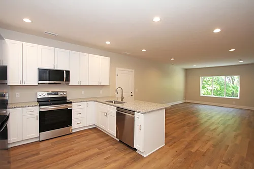 841 W Burnham St #1 Photo 1