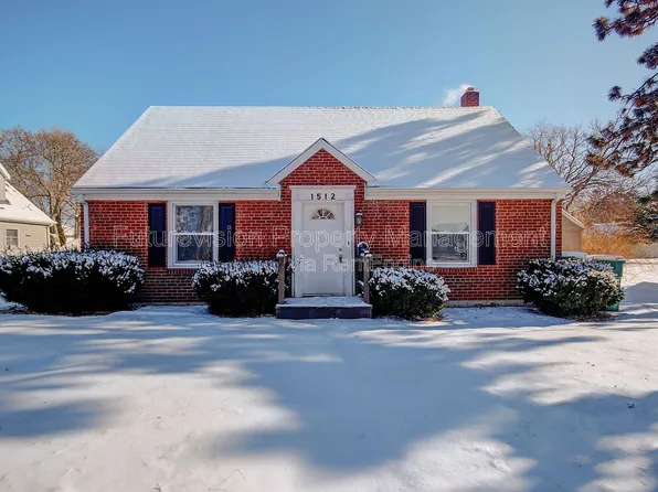 1512 N May St, Joliet, IL 60435