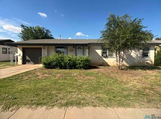 208 Sandia Dr, Clovis, NM 88101