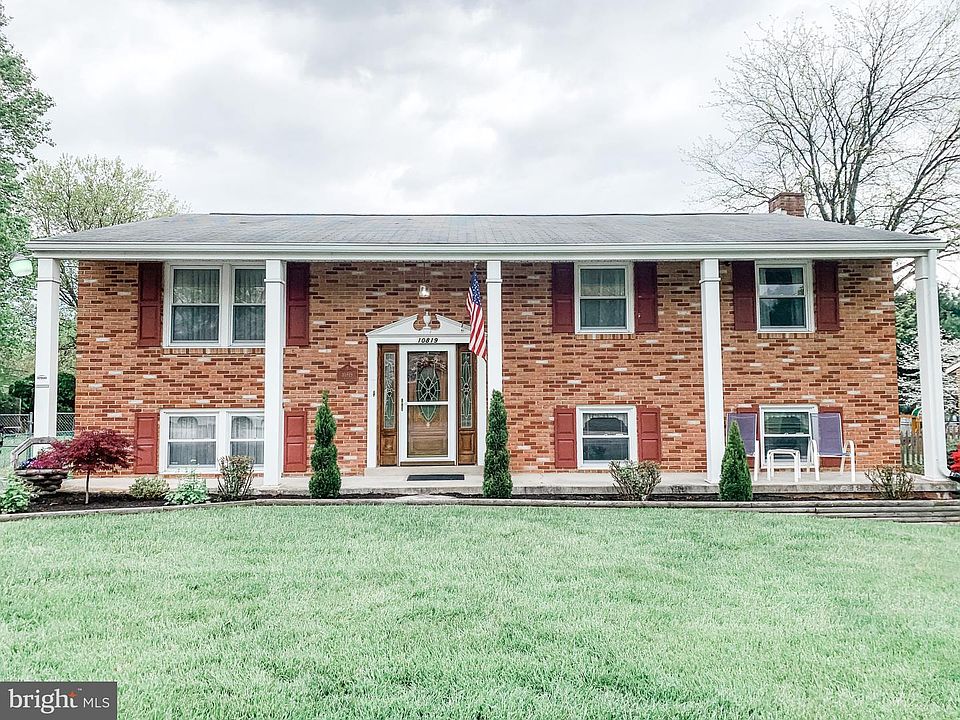 1st image of 10819 Rosewood Dr