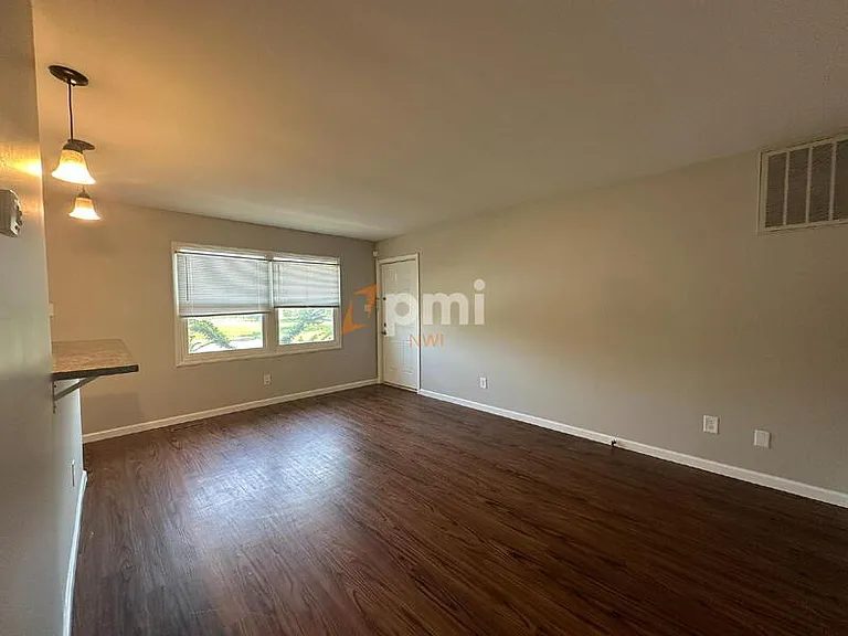 5831 Creekview Ct W #2 — Photo 3