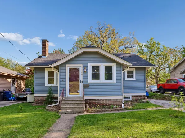 1300 Oak Park Ave, Des Moines, IA 50313