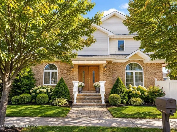 407 Harold Ave, Staten Island, NY 10312