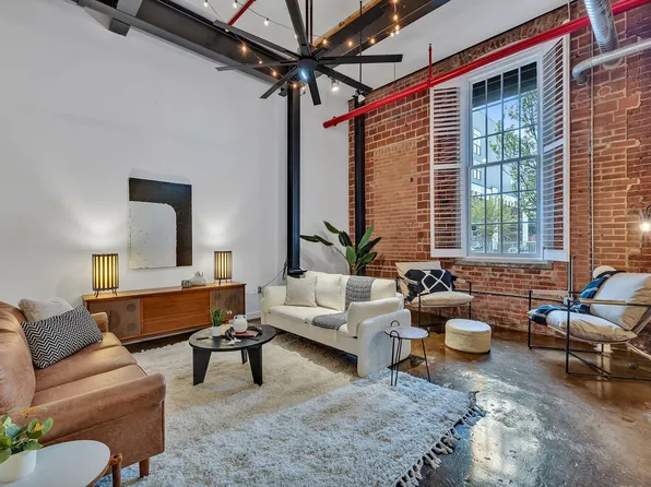 1350 Rosa L Parks Blvd APT 249, Nashville, TN 37208