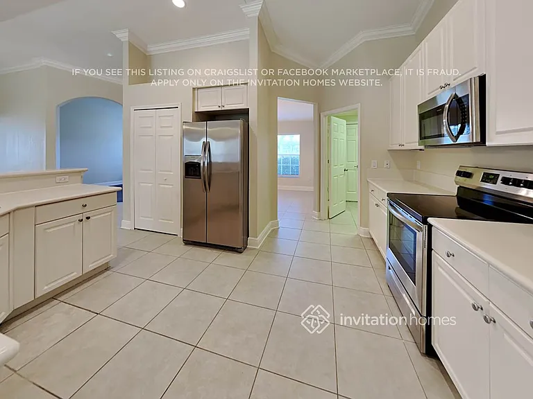 1772 SW Lofgren Ave — Photo 9