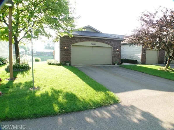 7044 Springtree Ln SW, Grand Rapids, MI 49548