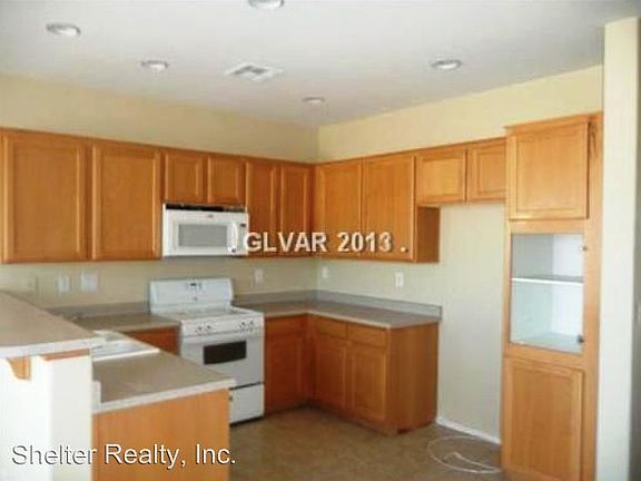 3rd image of 10451 Orchard Lodge St