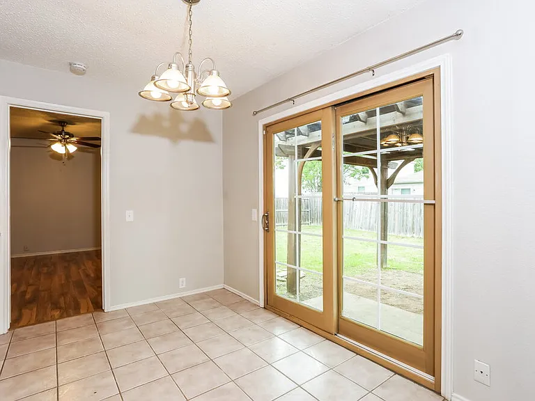 7005 Edmundson Dr — Photo 6