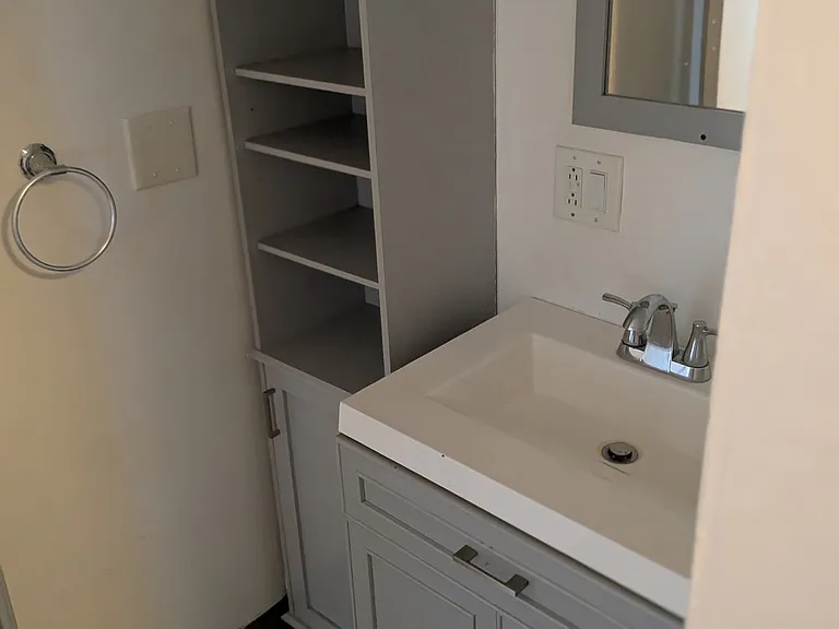 327 E Derry Rd #1 — Photo 9