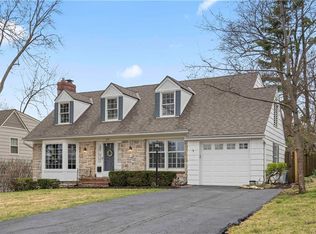 5600 Belinder Rd, Fairway, KS 66205