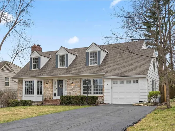 5600 Belinder Rd, Fairway, KS 66205