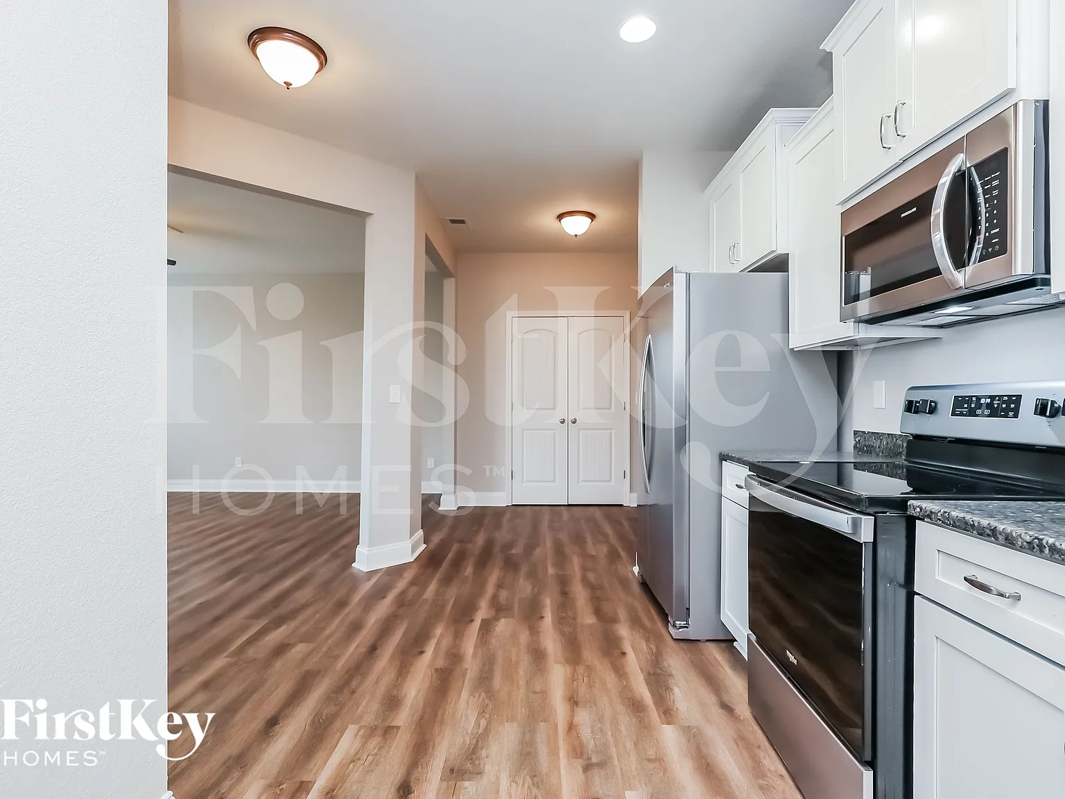 4 bed, 2.5 bath, 2183 sqft, $2,335 — Photo 4