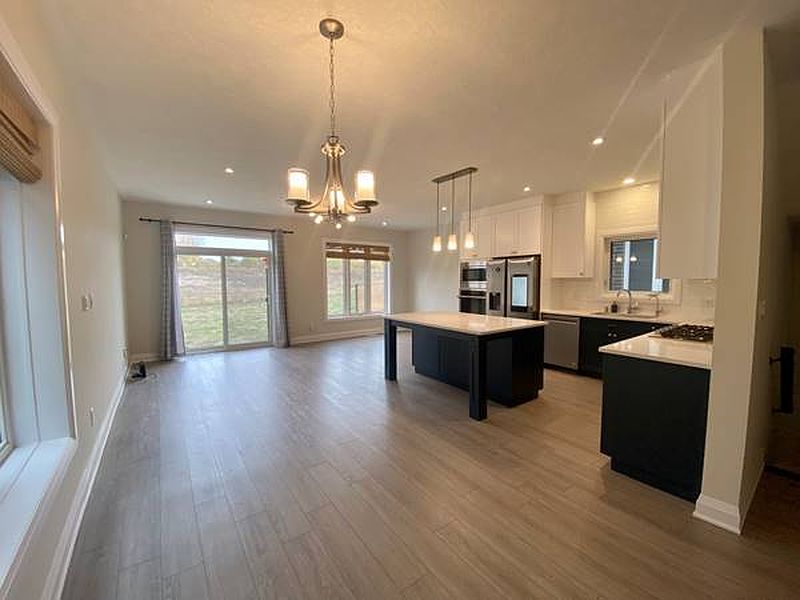 Kitchener House for rent - 3 Bedrooms — photo 5