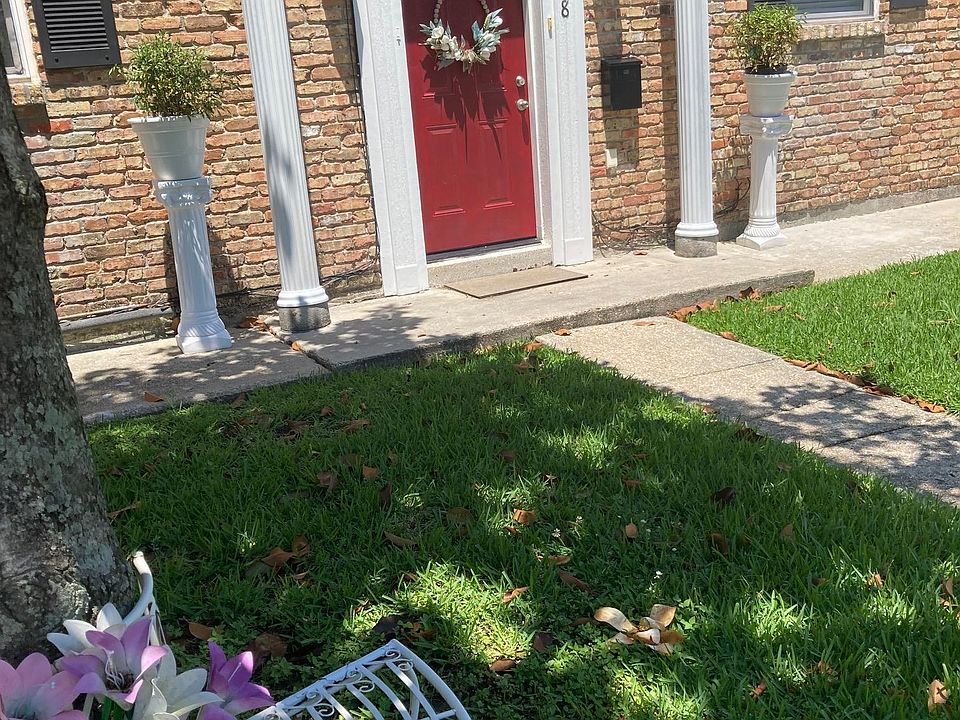 1st image of 416 Beverly Garden Dr