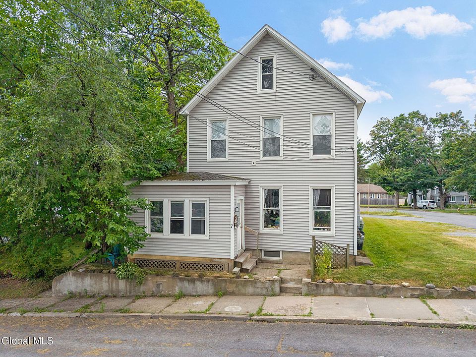 1st image of 7 Center Street