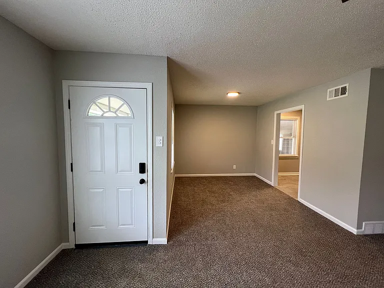 3800 Windcrest Rd — Photo 10