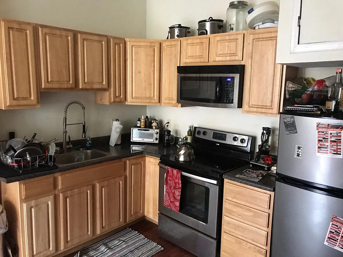 Building Photo - 927 N Calvert St #3F