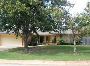 2109 Cottonwood Rd, Norman, OK 73071