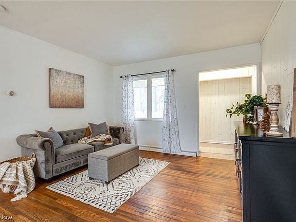 4th image of 1440 Treasch Dr