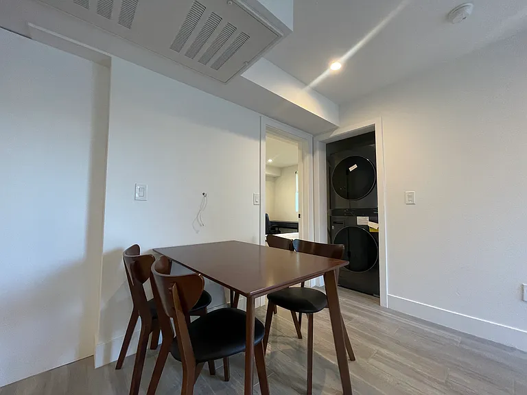 1270 Rolland Curtis Pl — Photo 12