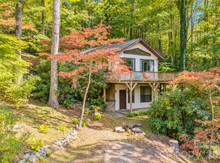 414 Bear Lake Cir, Whittier, NC 28789