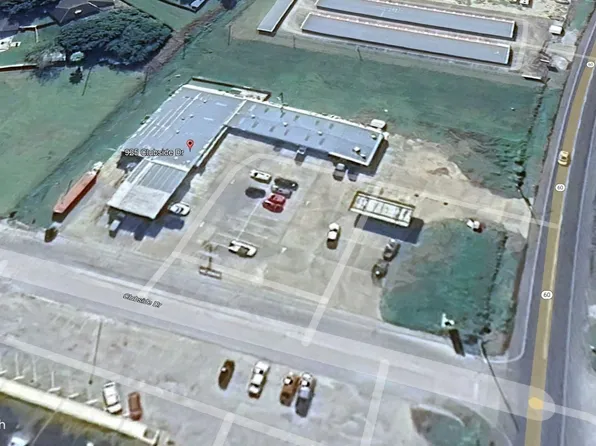 933 Clubside Dr, East Bernard, TX 77435