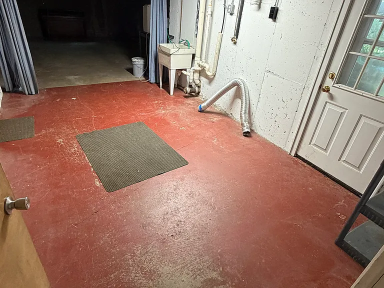 29 Morgan Rd — Photo 42