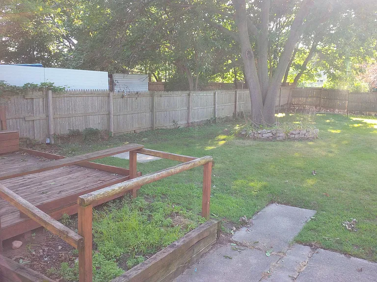 635 Fuller Ave NE — Photo 24