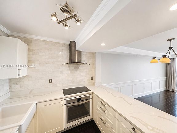 5th image of 1700 N River Drive #805