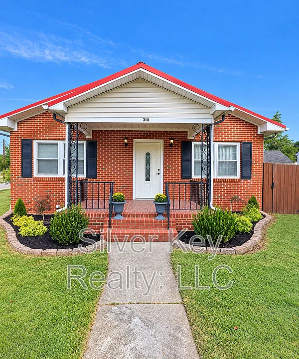 310 W Main St