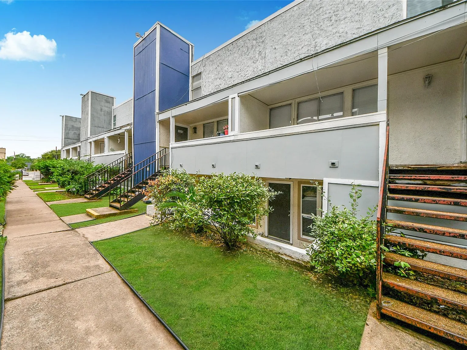 2 bed, 2.0 bath, 1280 sqft, $1,600 — Photo 3