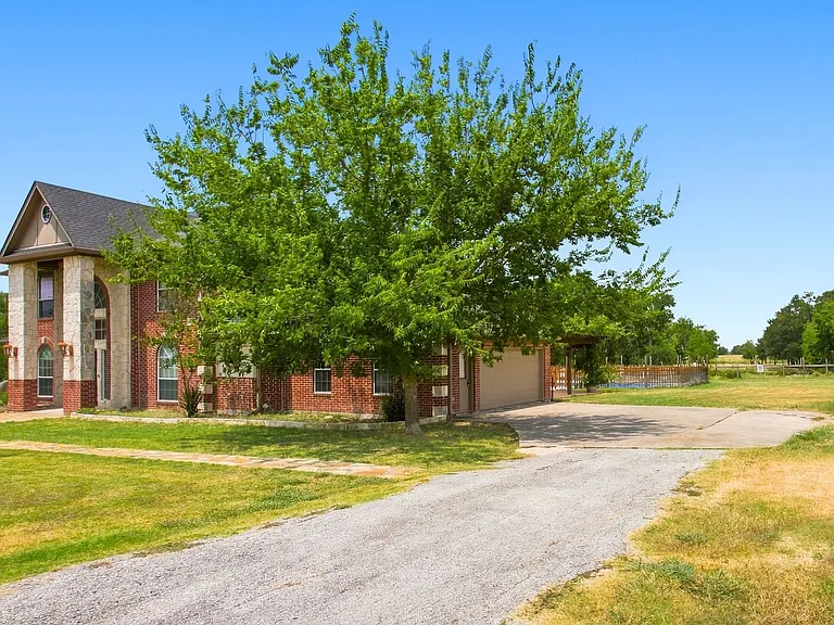 478 Johns Ln — Photo 4
