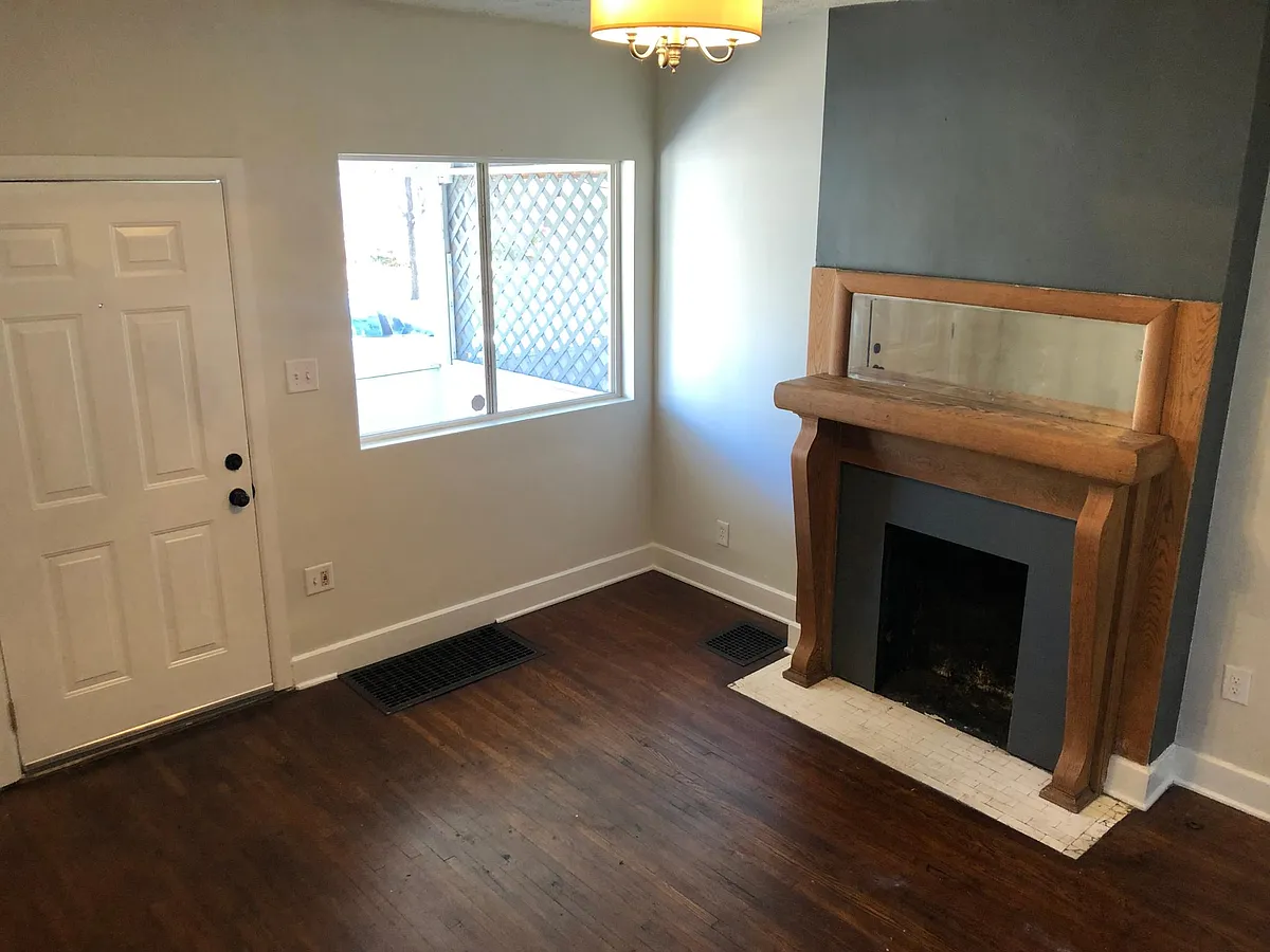 Living room - 1317 N 6th St