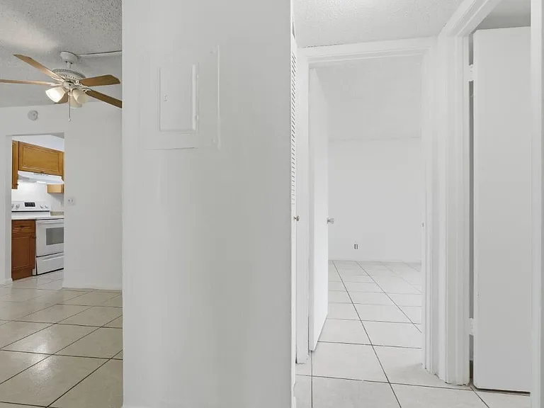 10148 Twin Lakes Dr #12-C — Photo 4