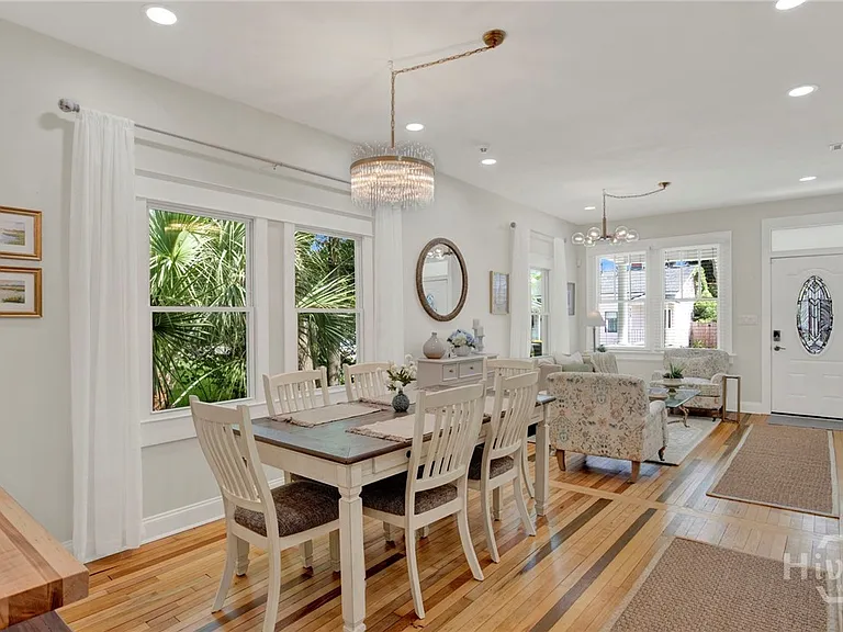 809 E Bolton St — Photo 24